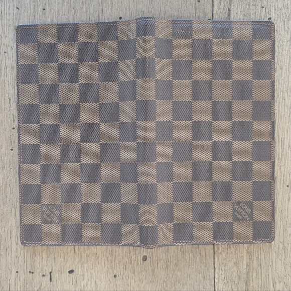 Louis Vuitton Handbags - Louis VUITTON Damier Ebene Canvas Wallet - AUTHENTIC, LIKE NEW
